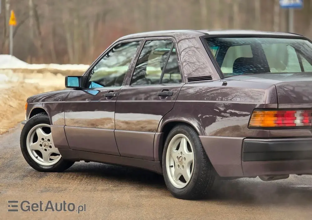 MERCEDES-BENZ W201 (190) 