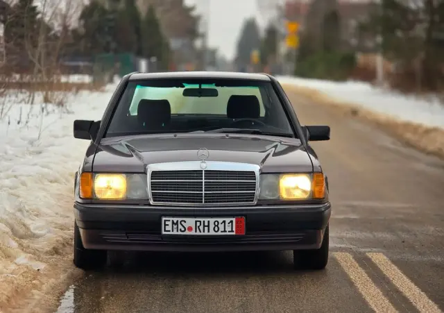 MERCEDES-BENZ W201 (190) 
