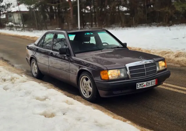 MERCEDES-BENZ W201 (190) 