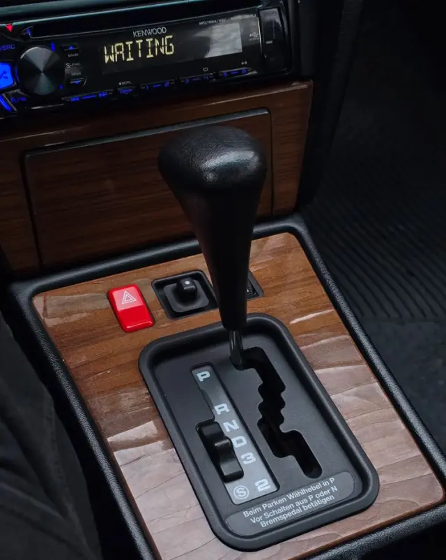 MERCEDES-BENZ W201 (190) 