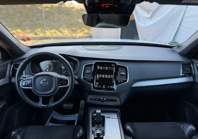 VOLVO XC 90 T8 AWD Twin Engine Geartronic RDesign