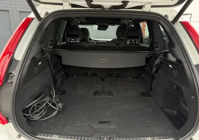 VOLVO XC 90 T8 AWD Twin Engine Geartronic RDesign