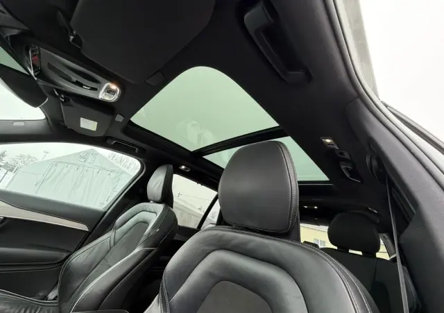 VOLVO XC 90 T8 AWD Twin Engine Geartronic RDesign