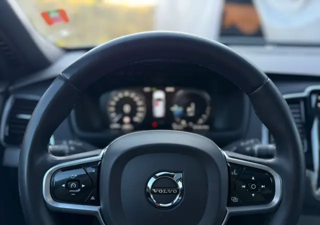 VOLVO XC 90 T8 AWD Twin Engine Geartronic RDesign