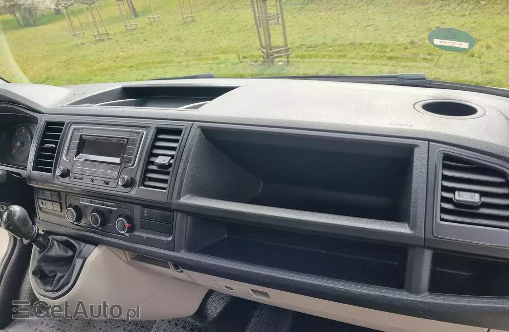 VOLKSWAGEN TRANSPORTER 