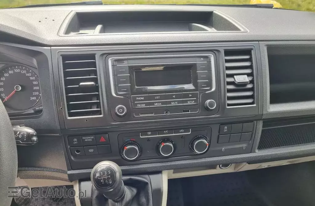 VOLKSWAGEN TRANSPORTER 