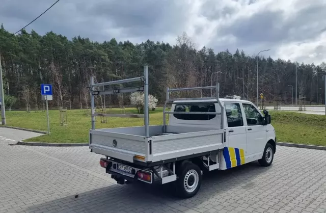 VOLKSWAGEN TRANSPORTER 