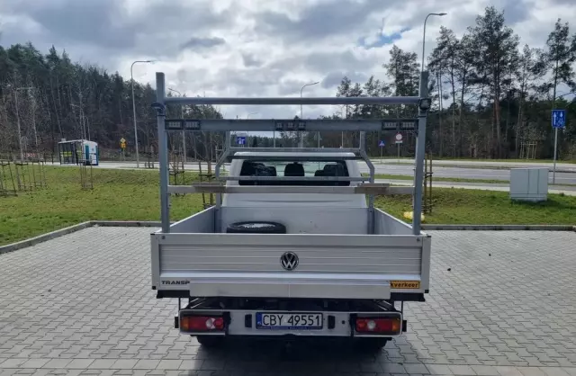 VOLKSWAGEN TRANSPORTER 