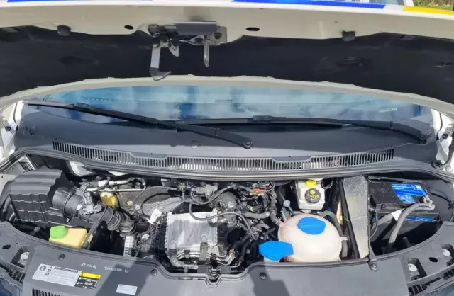 VOLKSWAGEN TRANSPORTER 