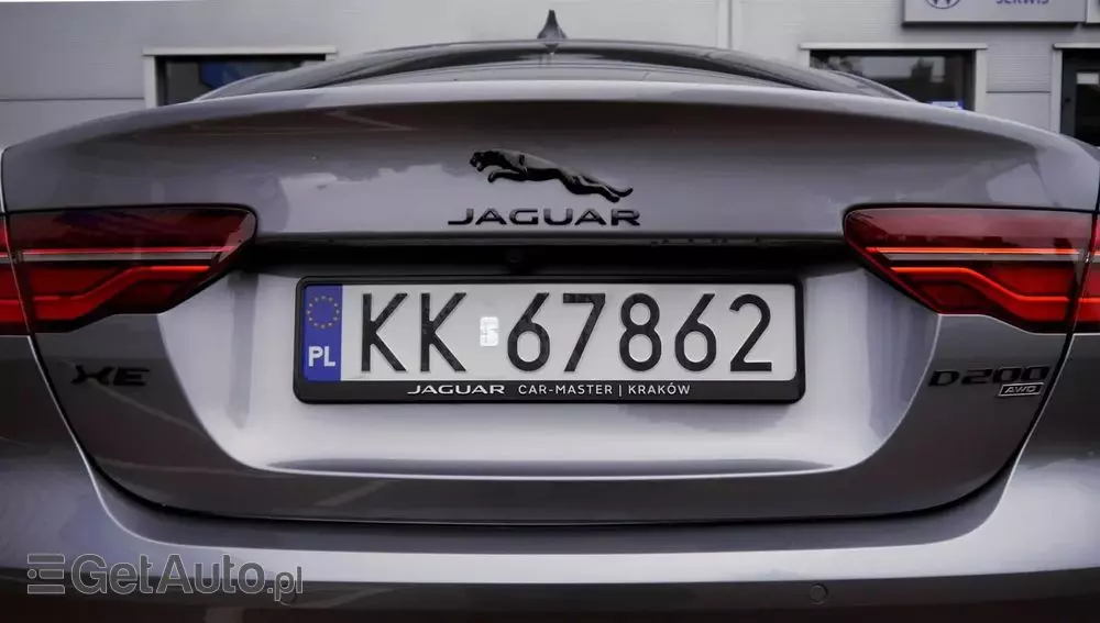 JAGUAR XE D200 AWD S