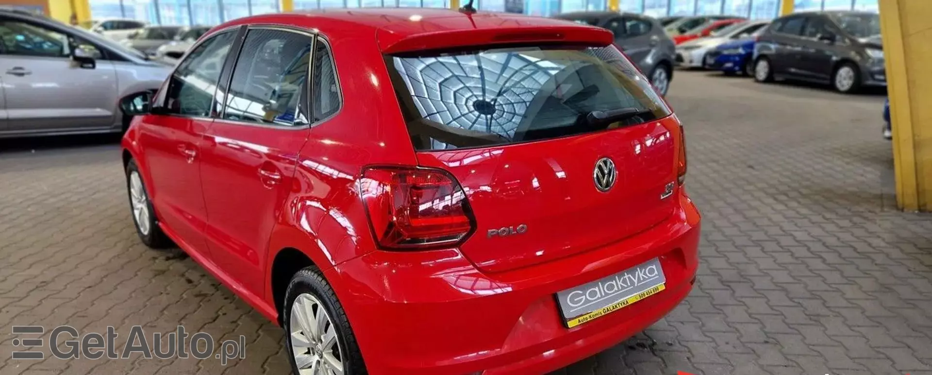 VOLKSWAGEN Polo 
