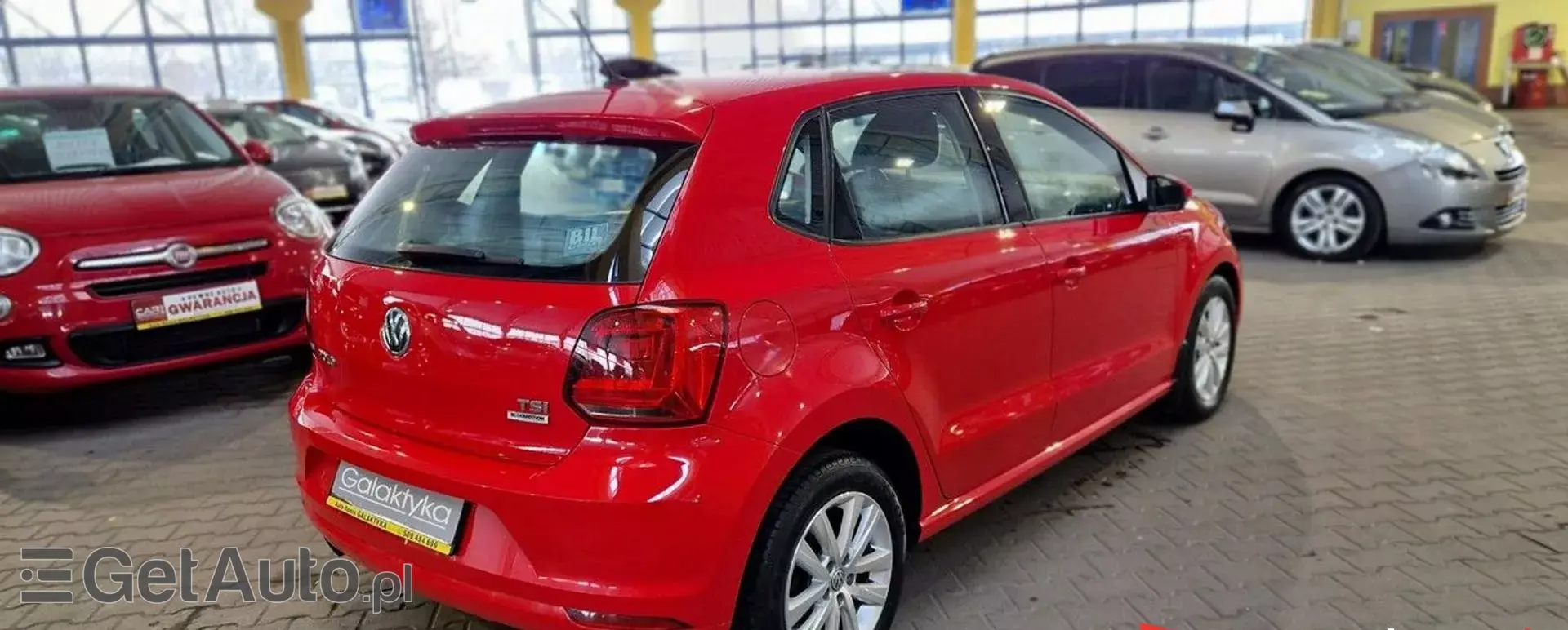 VOLKSWAGEN Polo 