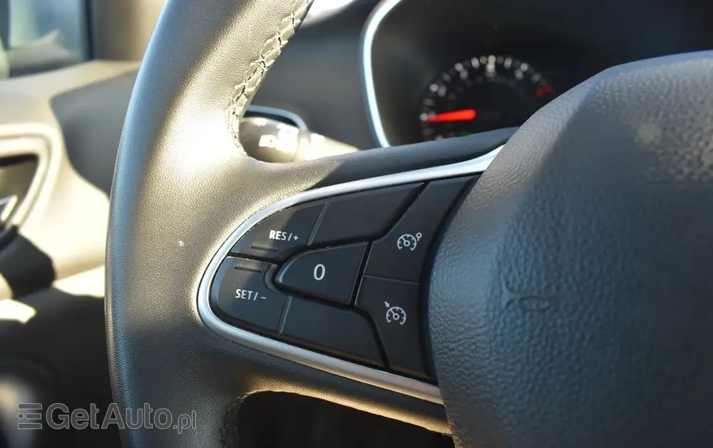 RENAULT Megane 1.3 TCe FAP Equilibre