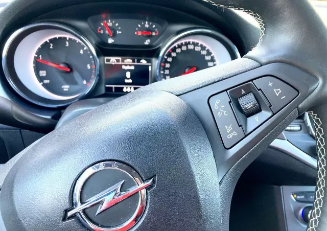 OPEL Astra 1.6 D (CDTI) Automatik Innovation