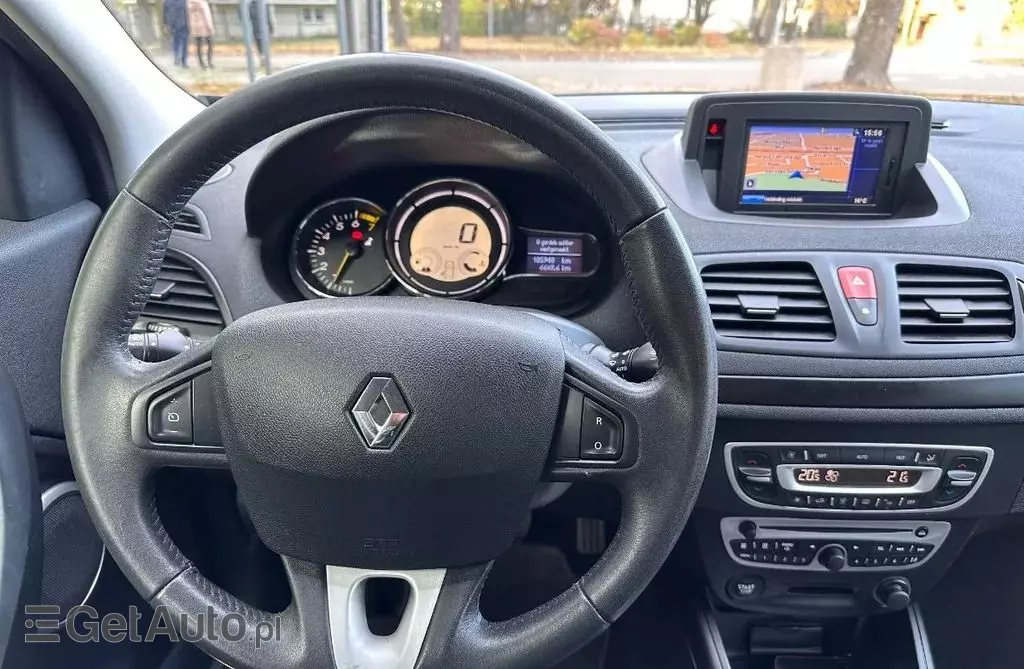 RENAULT Megane 