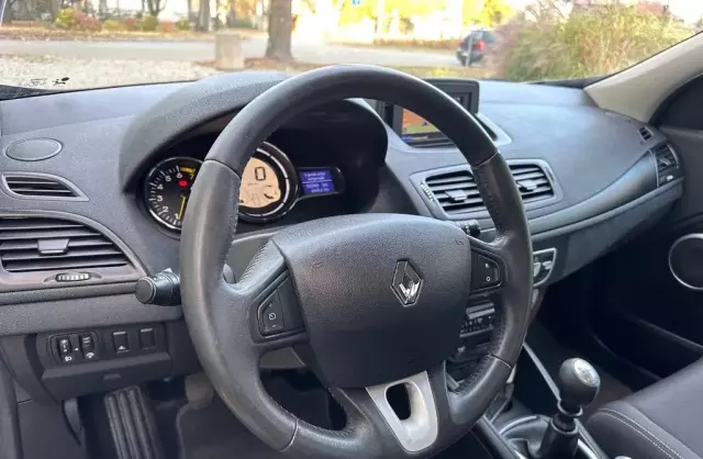 RENAULT Megane 