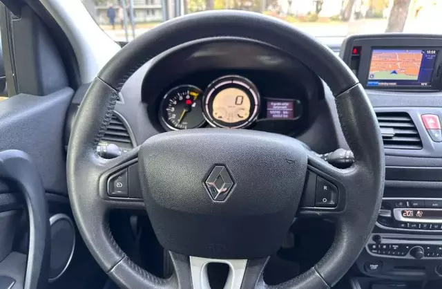 RENAULT Megane 