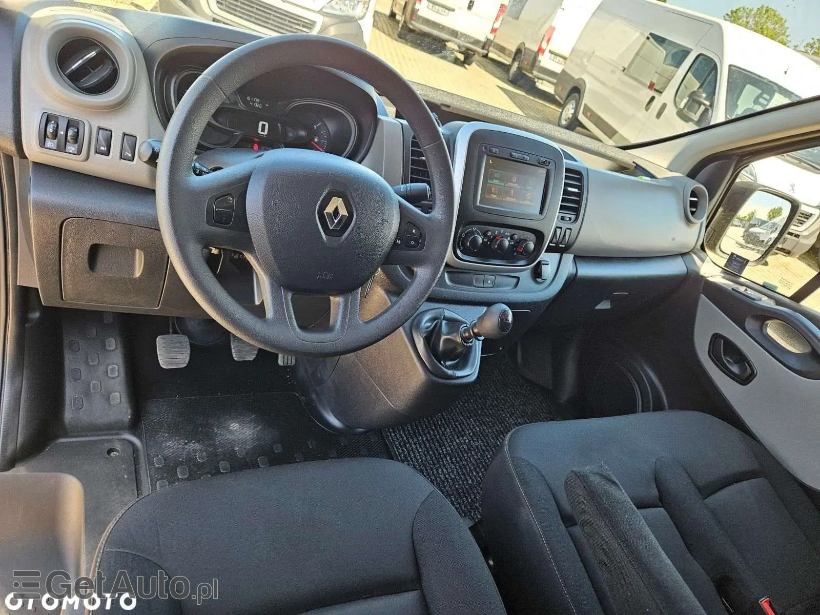 RENAULT Trafic L2H1P2 Business