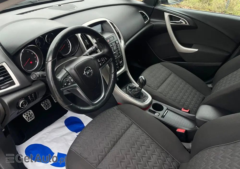 OPEL Astra 1.4 Turbo Active