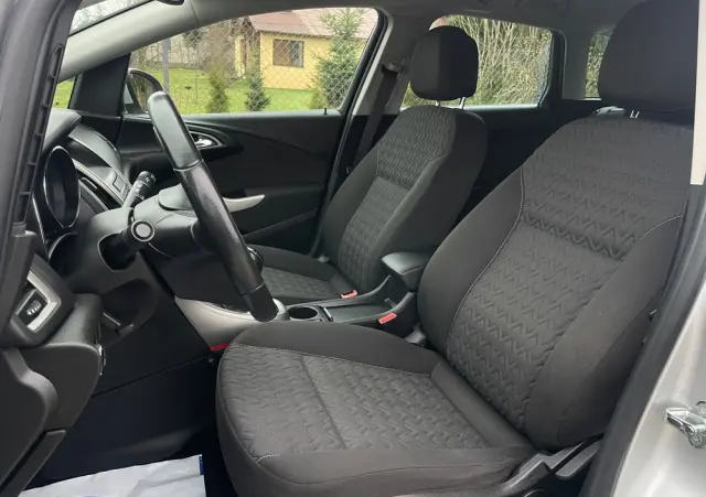 OPEL Astra 1.4 Turbo Active