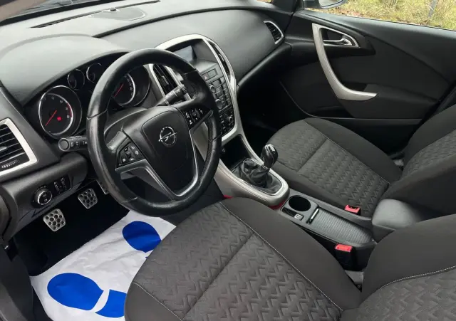 OPEL Astra 1.4 Turbo Active