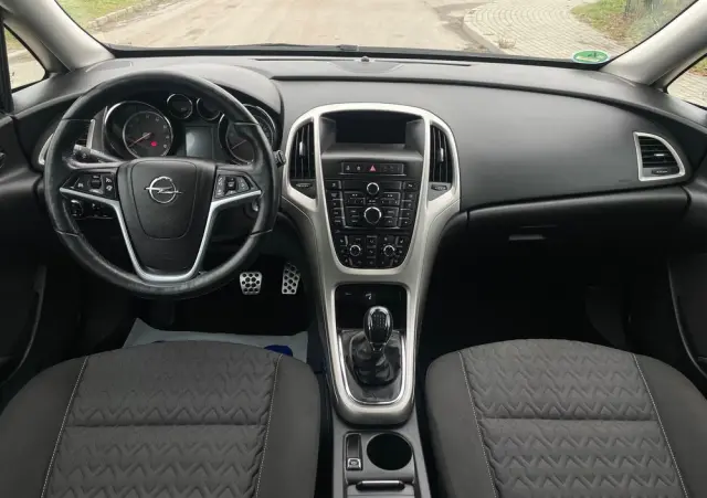 OPEL Astra 1.4 Turbo Active