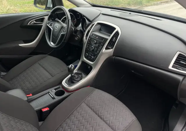 OPEL Astra 1.4 Turbo Active