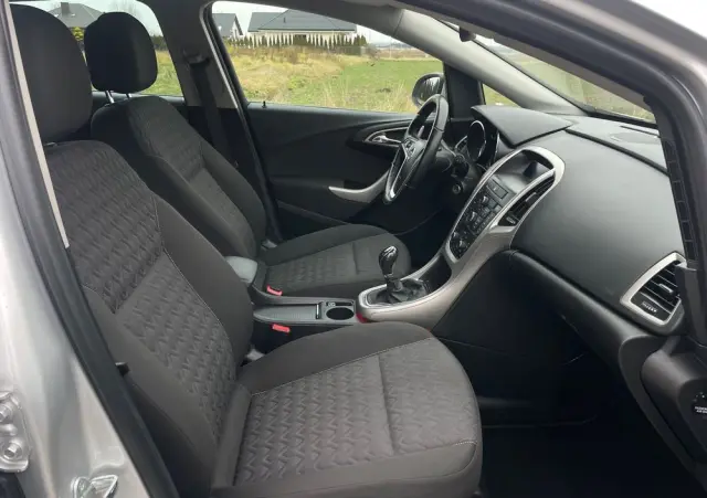 OPEL Astra 1.4 Turbo Active