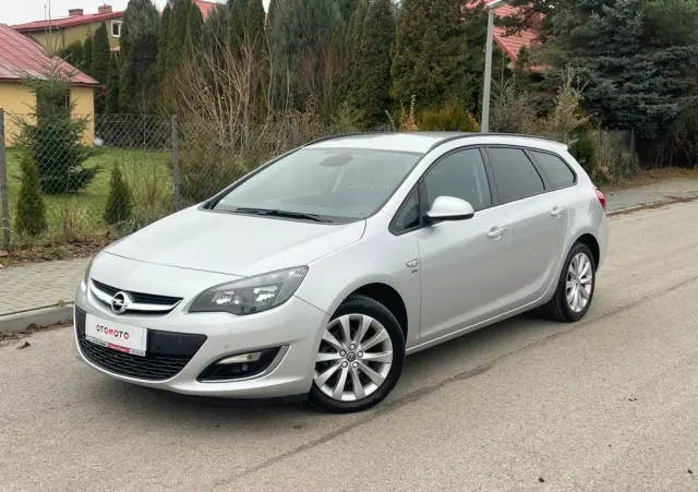 OPEL Astra 1.4 Turbo Active