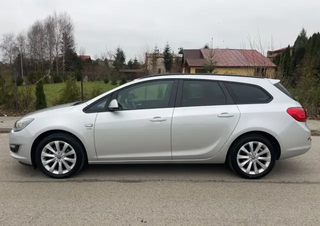 OPEL Astra 1.4 Turbo Active