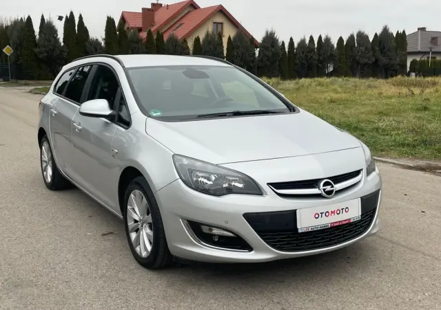 OPEL Astra 1.4 Turbo Active