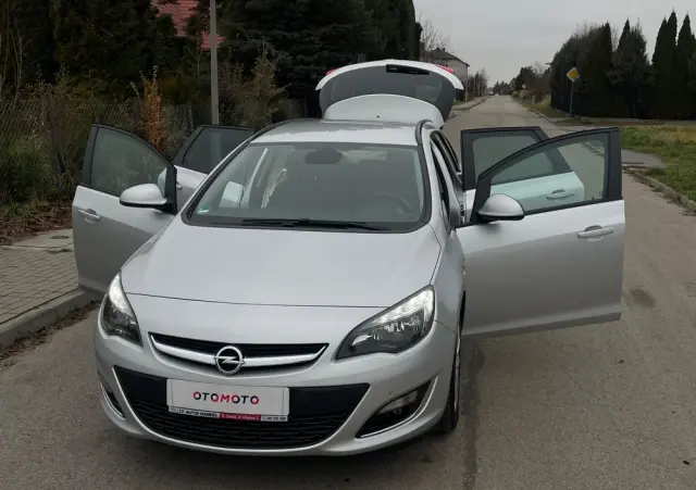 OPEL Astra 1.4 Turbo Active