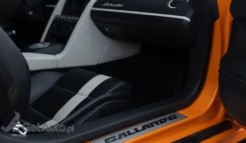 LAMBORGHINI Gallardo 