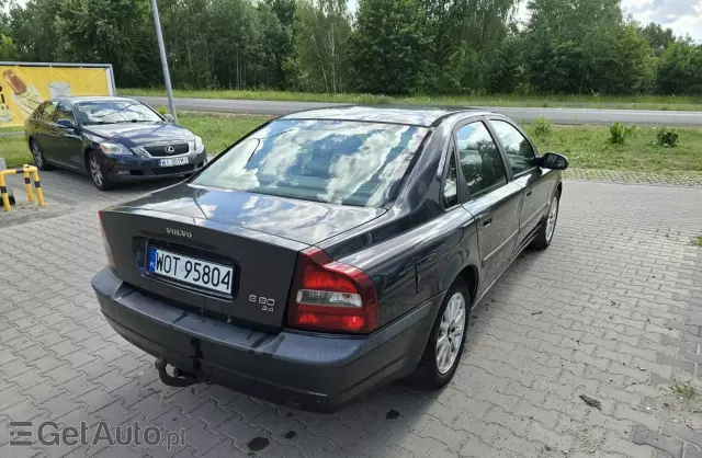 VOLVO S80 