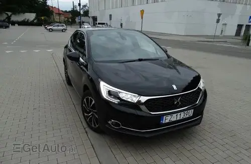 DS 4 