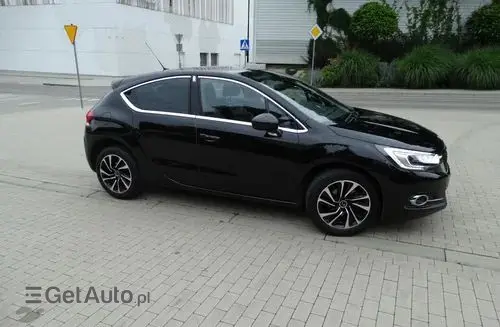 DS 4 