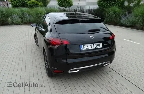 DS 4 