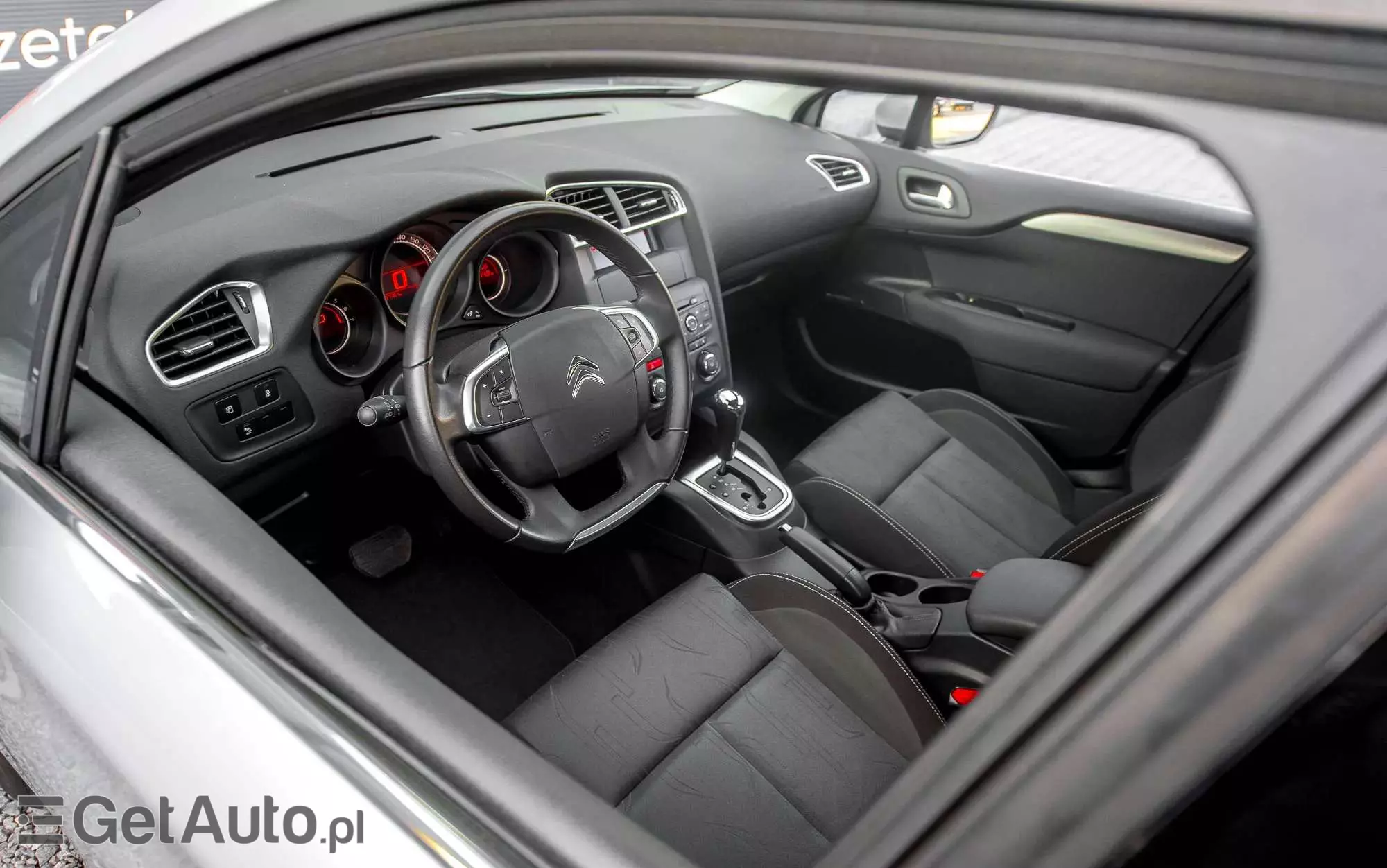 CITROËN C4 1.6 VTi Selection