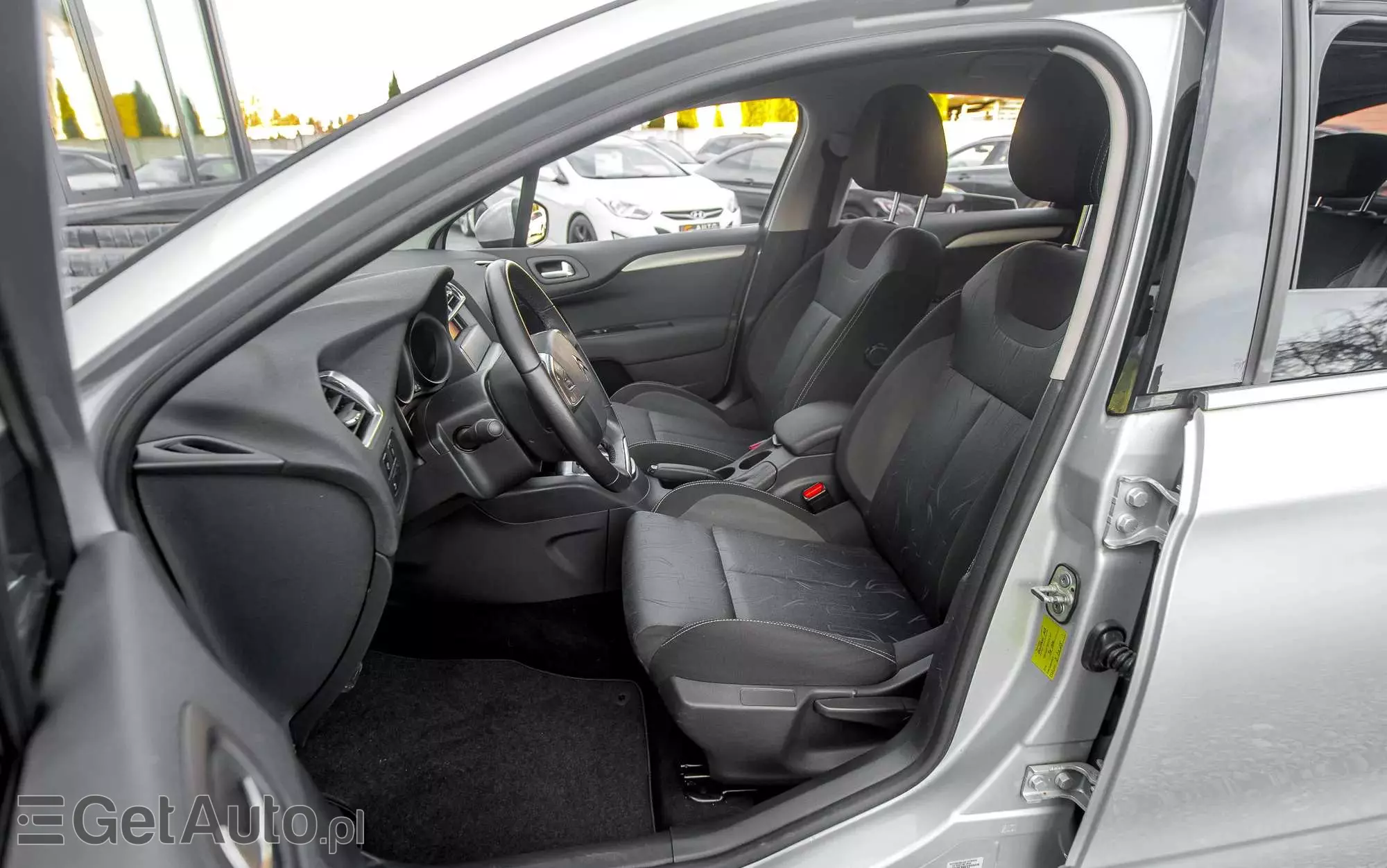 CITROËN C4 1.6 VTi Selection