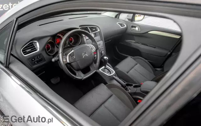 CITROËN C4 1.6 VTi Selection