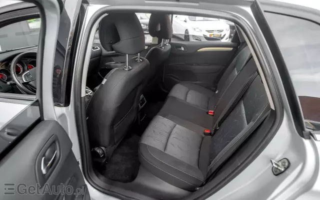 CITROËN C4 1.6 VTi Selection