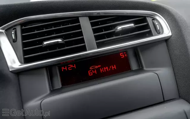 CITROËN C4 1.6 VTi Selection