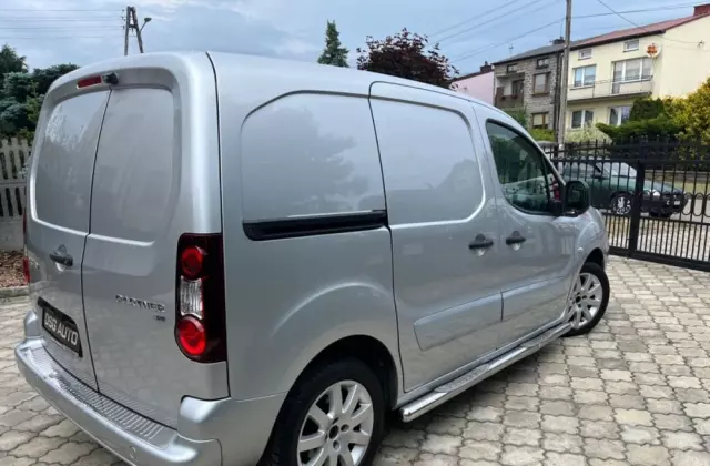 PEUGEOT Partner 