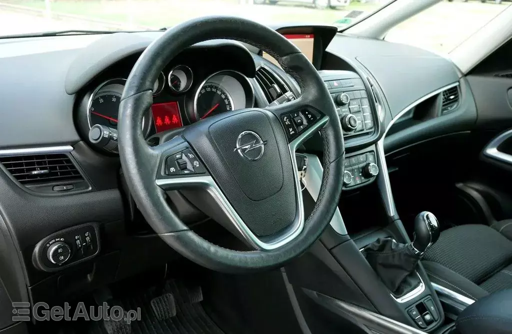 OPEL Zafira 