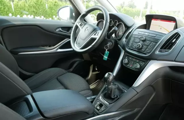 OPEL Zafira 