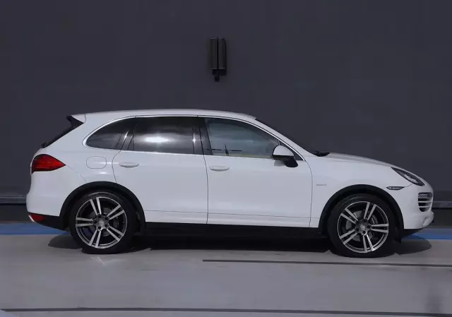 PORSCHE Cayenne Diesel