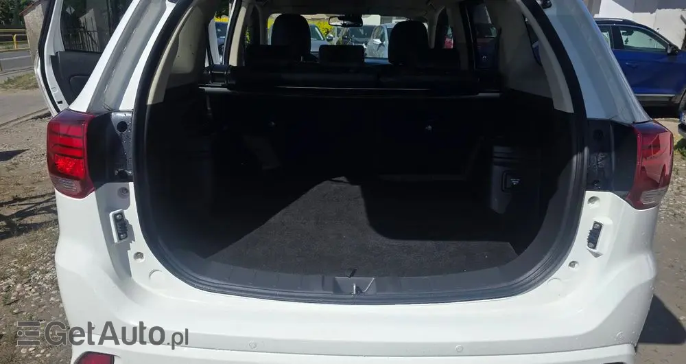 MITSUBISHI Outlander 2.0 4WD
