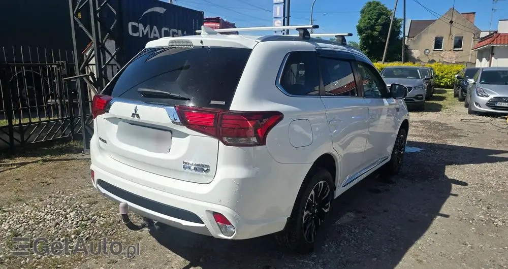 MITSUBISHI Outlander 2.0 4WD