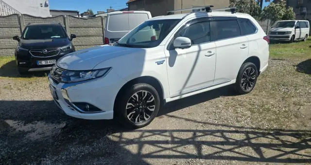 MITSUBISHI Outlander 2.0 4WD