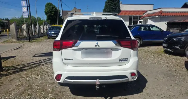 MITSUBISHI Outlander 2.0 4WD